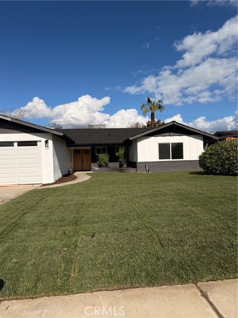 Property photo of 25556 Lomas Verdes