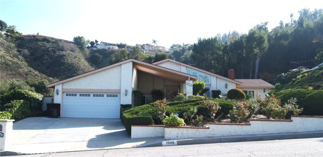 Property photo of 1346 S South Hills DR