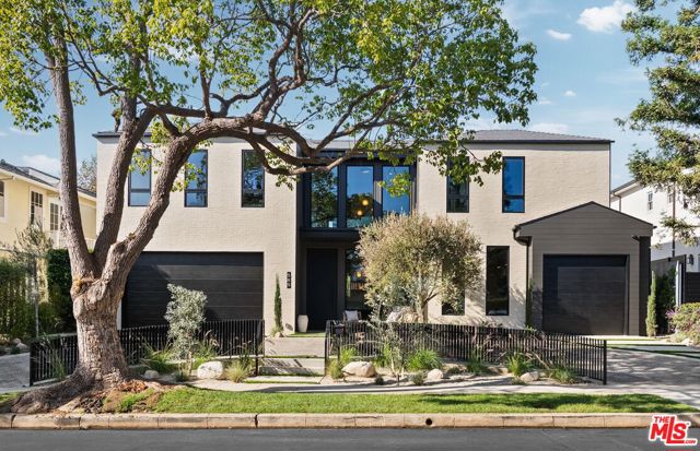 Photo of 565 Toyopa Dr