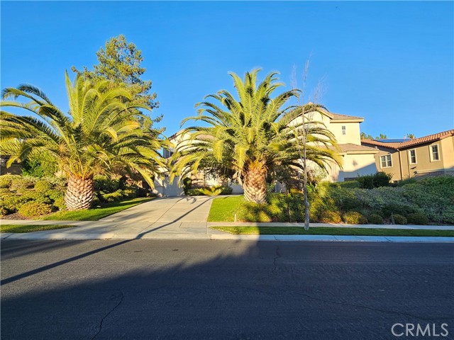 Property photo of 21892 Thimbleberry CT