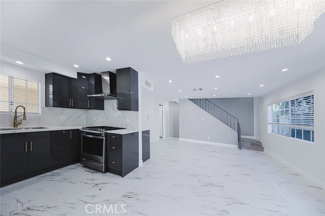 Property photo of 10274 Tujunga Canyon BL