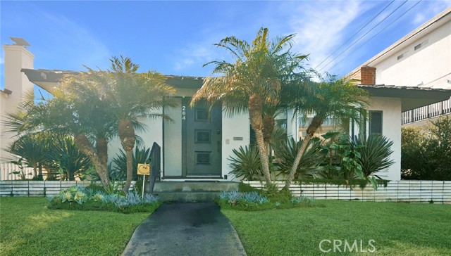 Photo of 204 Avenue E