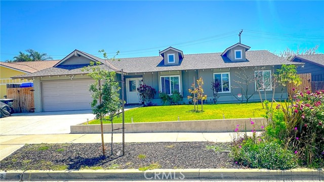 Property photo of 3938 E Sherwood AV