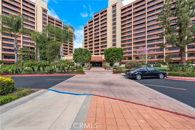 Property photo of 24055 S Paseo Del Lago