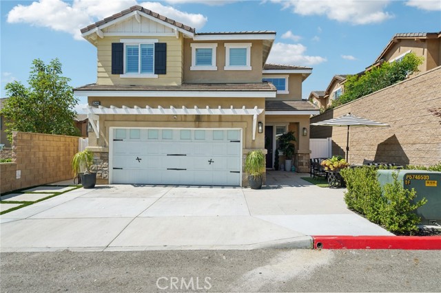 Property photo of 12400 Sarah CT