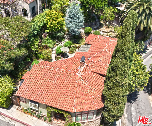 Property photo of 2228 Vista Del Mar PL