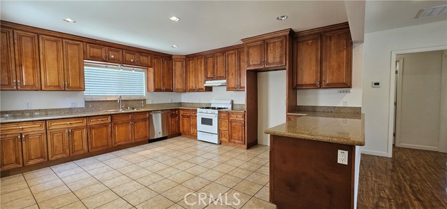 Property photo of 7025 Rhea AV