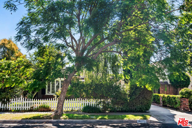 Property photo of 4208 Farmdale AV