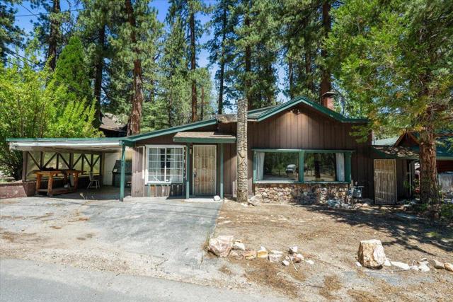 Property photo of 39148 Rim Of The World DR