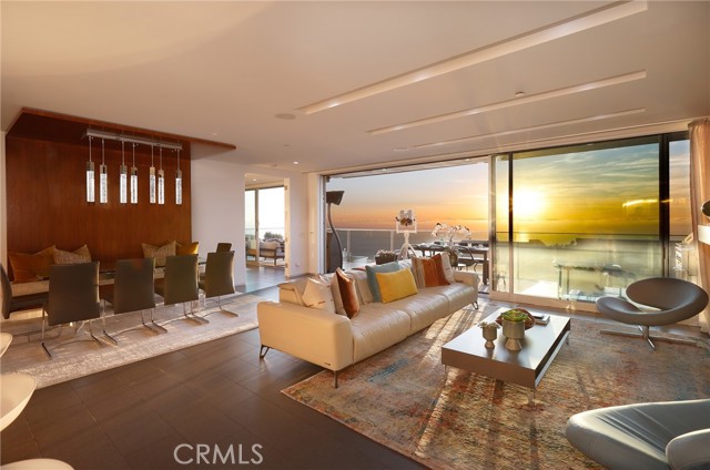 Property photo of 1088 Del Mar AV