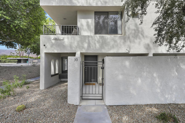 Property photo of 45451 Lupine LN