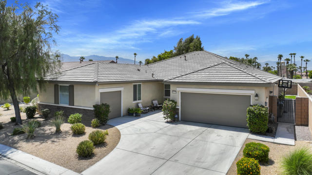 Property photo of 43635 Aquila ST