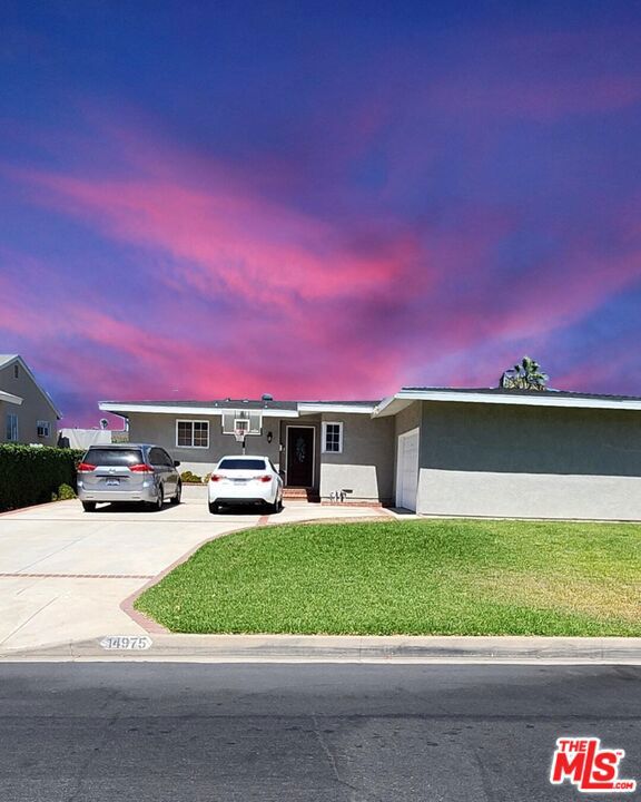 Property photo of 14975 Excelsior DR