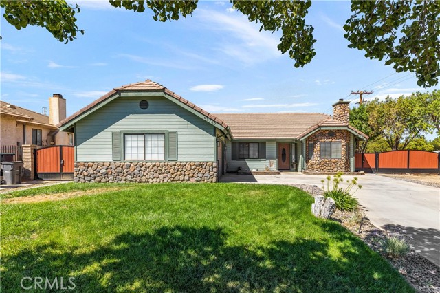Property photo of 41747 Crispi LN