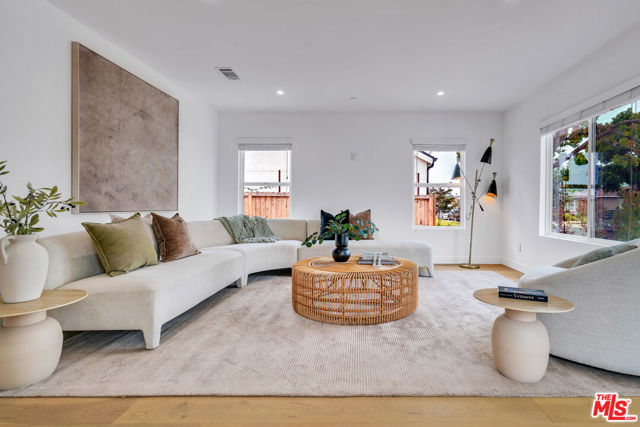 Property photo of 7832 Croydon AV