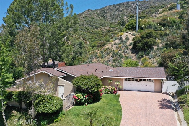Property photo of 935 Bay Tree