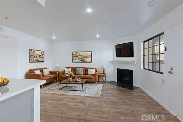 Property photo of 15946 Vanowen ST