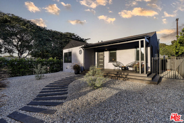 Property photo of 3744 Redwood AV