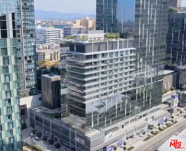 Property photo of 889 Francisco ST