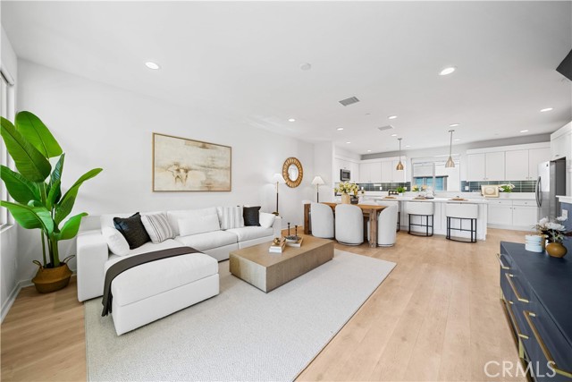 Photo of 115 Episode