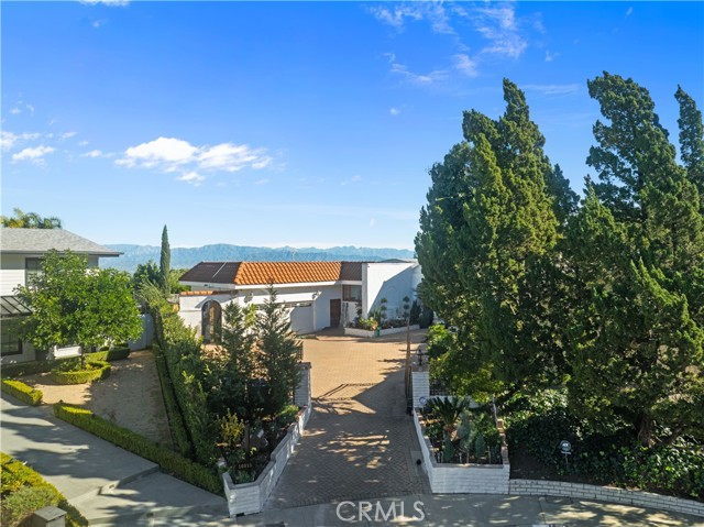 Property photo of 16015 Jeanne Ln