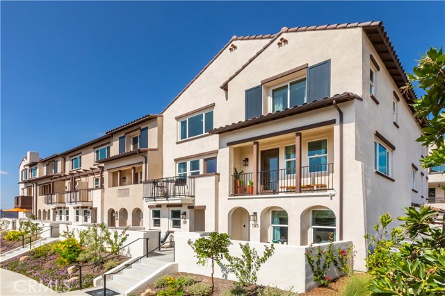 Property photo of 129 Evergreen LN