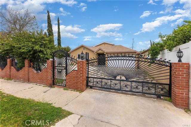 Property photo of 6732 Farmdale