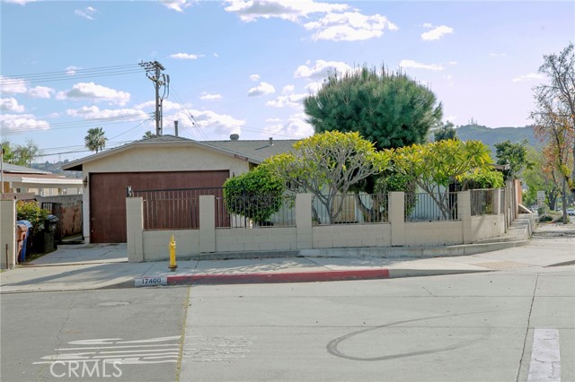 Property photo of 17400 Renault ST