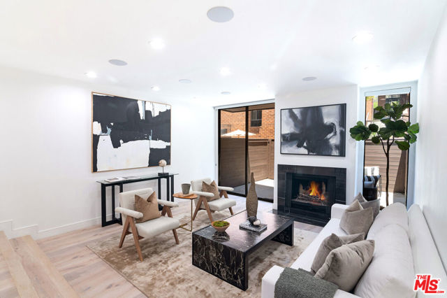 Property photo of 1033 Carol DR