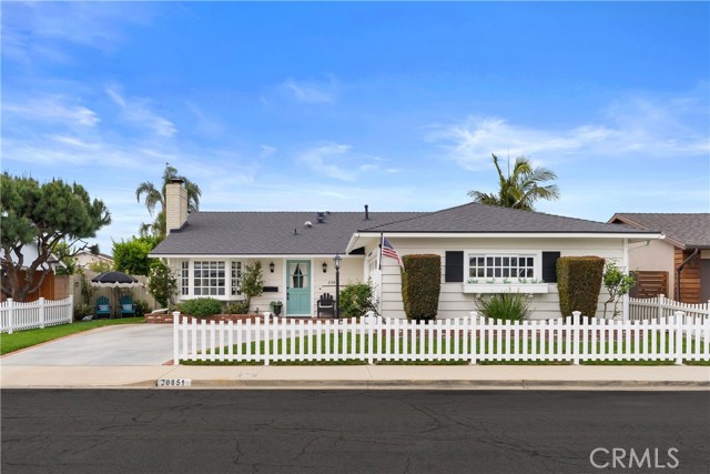 Property photo of 20851 Lancelot LN