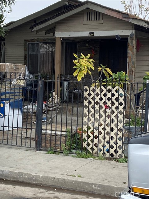 Property photo of 2623 E 127th ST