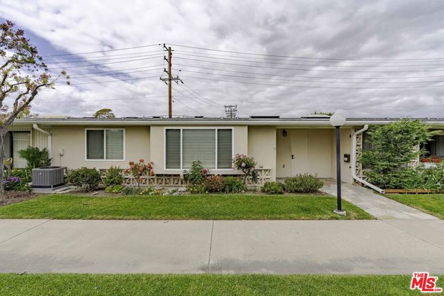 Property photo of 1520 E Northwood RD