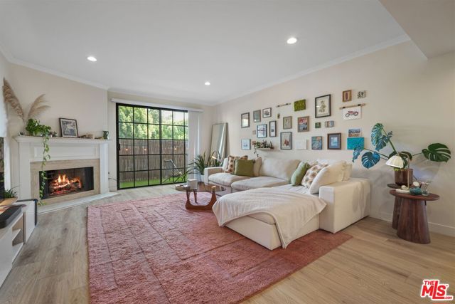 Property photo of 10336 Almayo AV
