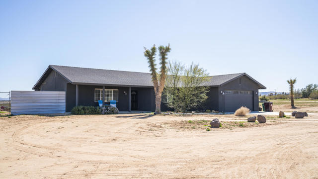 Property photo of 56625 Lowe AV