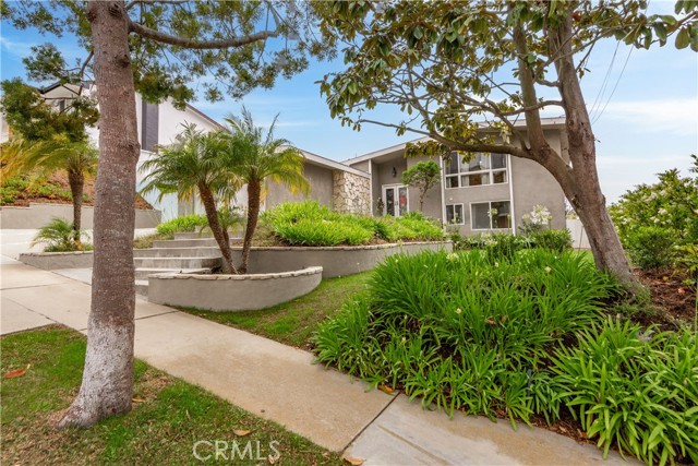 Property photo of 28433 Cedarbluff DR