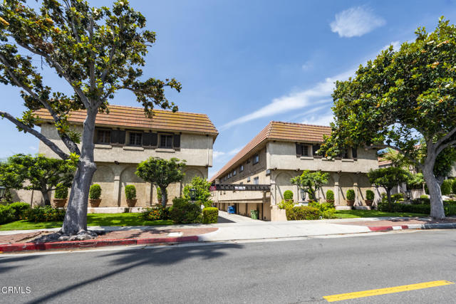 Photo of 105 N Almansor St