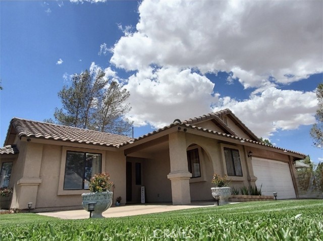 Property photo of 13436 Calcite AV