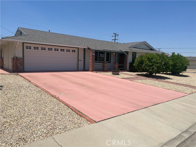Property photo of 28957 Glen Oaks DR