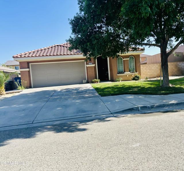 Property photo of 3034 E Lingard ST