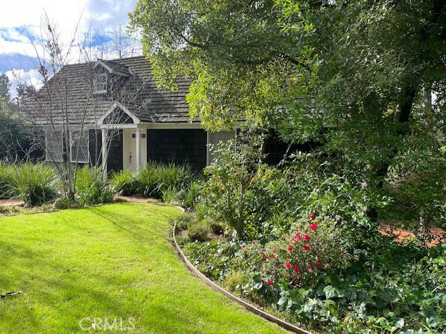 Property photo of 736 Burleigh DR
