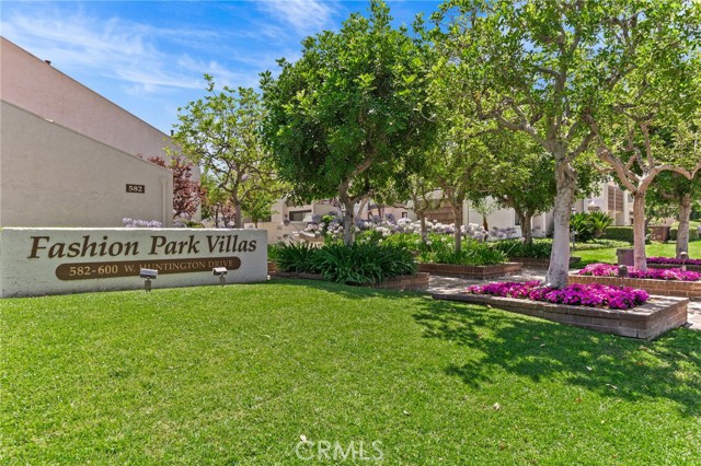 Property photo of 600 W Huntington DR