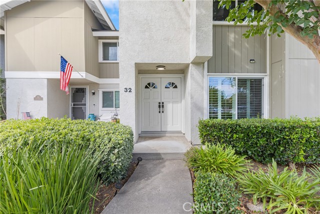 Property photo of 32 Goldenbush