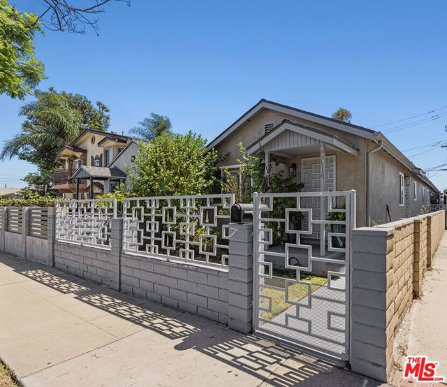 Photo of 5014 Nobel St