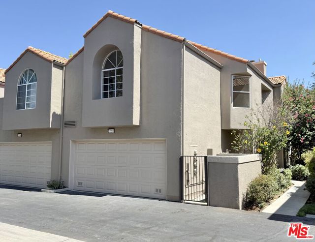 Property photo of 22208 Frontier PL