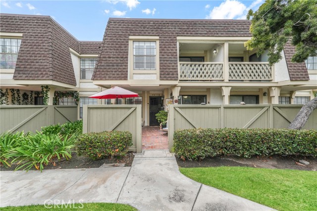 Property photo of 15110 Henley DR