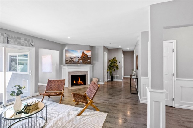 Property photo of 849 N Lenz Dr