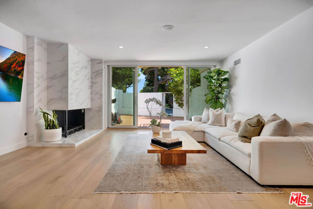 Property photo of 255 S Barrington AV