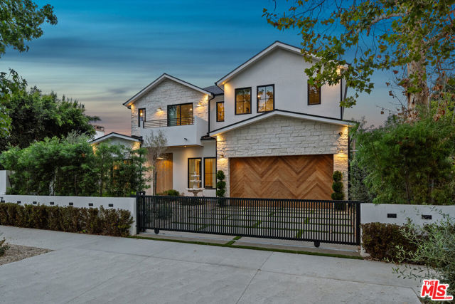 Property photo of 11317 Valley Spring LN