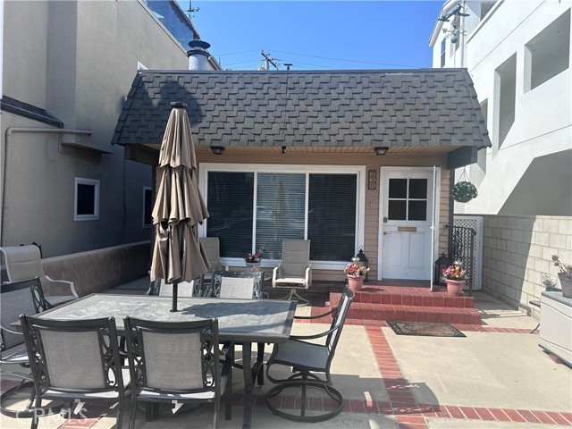Property photo of 920 W Balboa