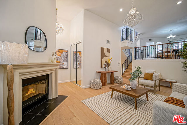 Property photo of 2950 S Bentley AV